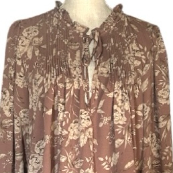 Torrid Brown & Cream Floral Pintuck Boho Blouse Peasant Sleeves V-neck  1X New - Picture 2 of 16